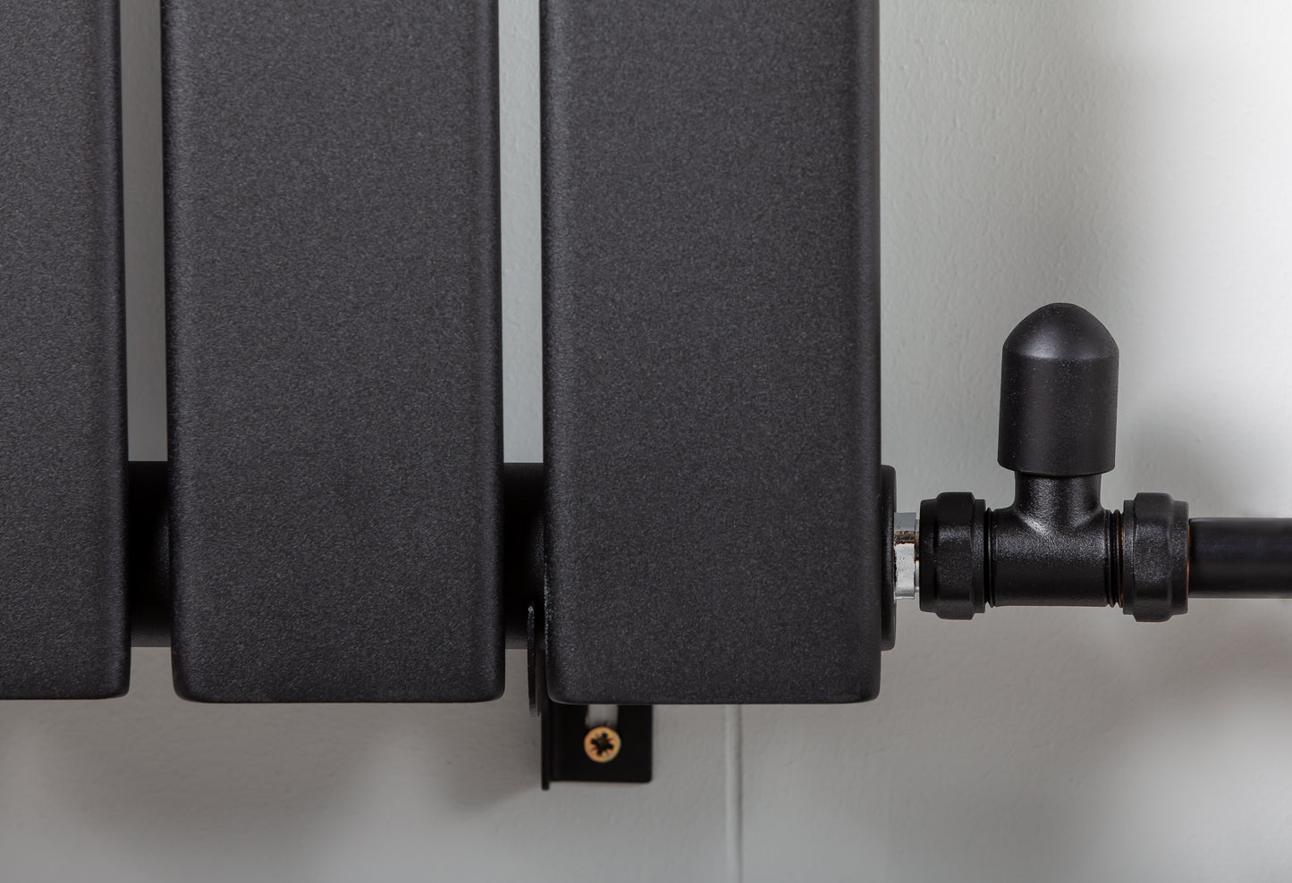 Matt Black Straight Towel Rail Thermostatic Radiator Valves TRV Lockshield pr TCTRVSB