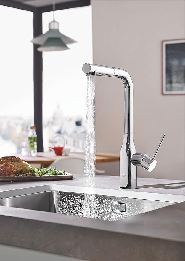 GROHE Essence single lever kitchen tap, sink mixer tap, high spout, 360° swivel spout, pull-out comfort spray head made of metal, easy to clean, chrome, 30270000